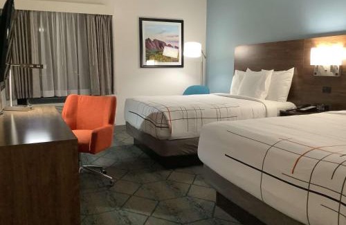 Littleton Hotel | La Quinta Inn & Suites by Wyndham Littleton-Red Rocks