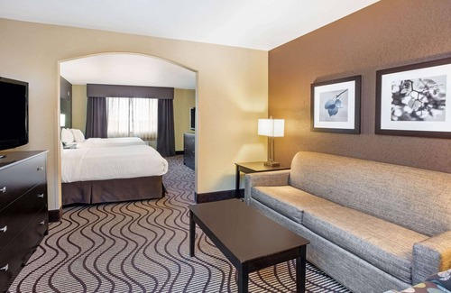 Meridian Hotel | La Quinta Inn & Suites by Wyndham Meridian / Boise West