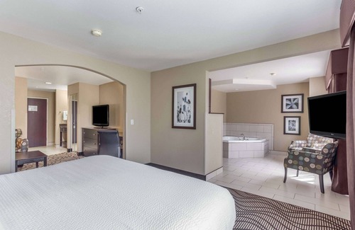 Meridian Hotel | La Quinta Inn & Suites by Wyndham Meridian / Boise West
