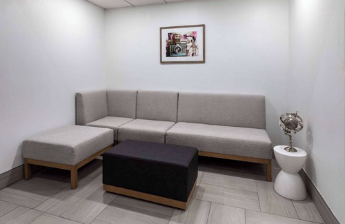 Meridian Hotel | La Quinta Inn & Suites by Wyndham Meridian