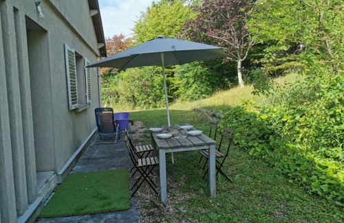Dole Haus | La Rive du Doubs - 2 chambres - 5 Pers - 56, Chemin du Canal Du Rhône au Rhin