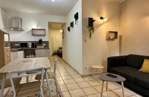 La Celle-sous-Gouzon Wohnung | La terrasse de Grangevieille