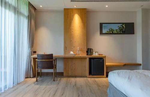 Donghe Haus | La Tree 普椿農場木子莊園