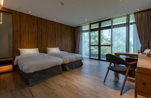 Donghe Haus | La Tree 普椿農場木子莊園