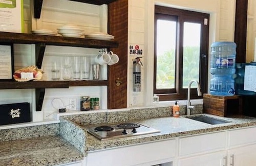 Caribbean Way Haus | La Vida Casita - Cozy beachfront bungalow steps from the beach.