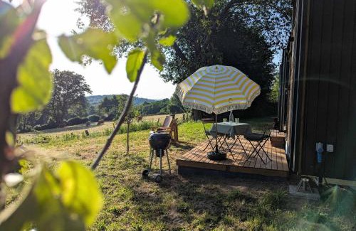 Senaillac-Latronquiere Haus | La Vue en Rose by Tiny Away