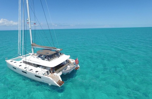 Palm Cay Bootsverleih | Lagoon 620 in Nassau, Crewed