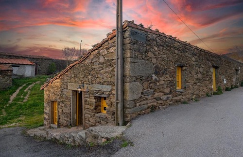 Mogadouro Haus | Lagos Com Sabor Guest House