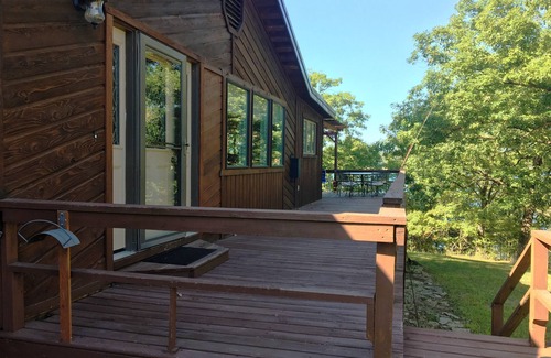 Bull Shoals Haus | SEE ZUGANG & TOLLE AUSSICHTEN! MINUTEN ZUM WEIßEN FLUSS !! 3 BR / 2BA, 1500 sq. Ft.