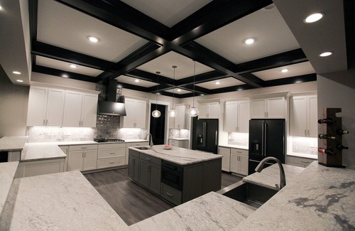 Bumpass Haus | LAKE ANNA OASIS: Heißeste Luxus-Vermietung auf der öffentlichen Seite * Waterslide * 7BR / 11BA