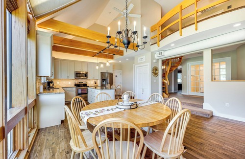 South Down Shores Haus | Lake & Beach Access: Family Townhome in Laconia