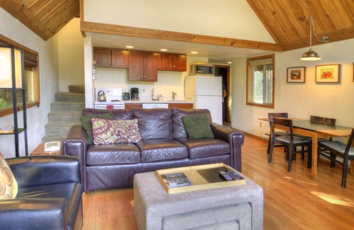 Leavenworth Kabine | Wunderschönes Chalet mit Waldblick und eigenem Whirlpool!