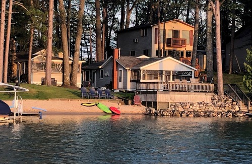 West Branch Hütte | Lake Front 2 Bedroom with sandy beach and close to ORV trails!