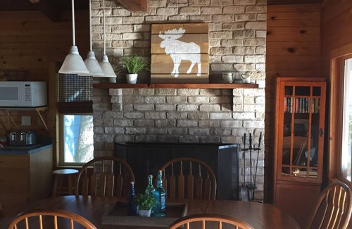 Sturgeon Lake Kabine | Lake Front Cabin Auf dem Sturgeon Lake! Toller Sandstrand zum Baden!