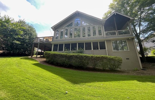 Buford Haus | Lake Front Lake Lanier