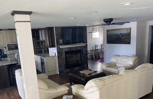 Lodi Haus | Lake front tranquility with sandy beach and waters in the bay of Lake Wisconsin