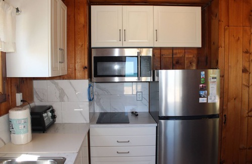 Greenbush Hütte | Lake Huron Cottage with Private Sandy Beach