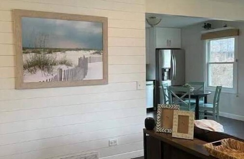 Paddock Lake Haus | Lake it Easy at this beautiful 2 bedroom lake home