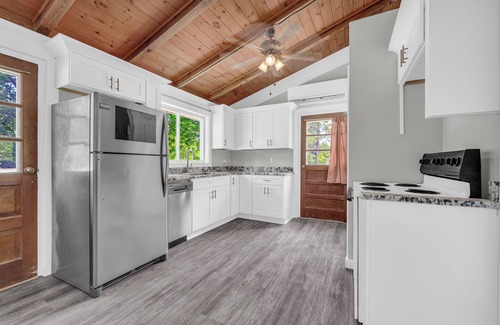 Lavonia Kabine | Lake It Easy – Cozy Hartwell Retreat with Big Dock & Stunning Views