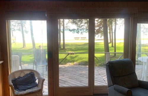 Pointe Aux Pins Kabine | Lake Life at its best! Enjoy this Cabin on Bois Blanc Island.