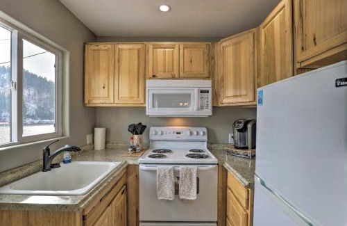 Loon Lake Haus | Lake Loon Hillside Cottage with Private Deck!