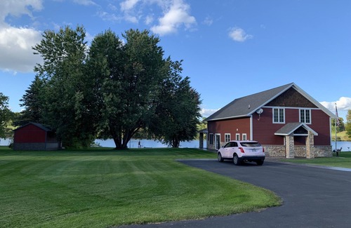 Holcombe Kabine | Lake Lover's Dream!