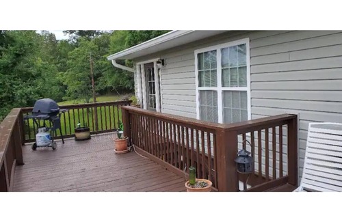 Dadeville Wohnung | Lake Martin Water View Studio Apt. Public Boat Ramp .06 miles from apartment.