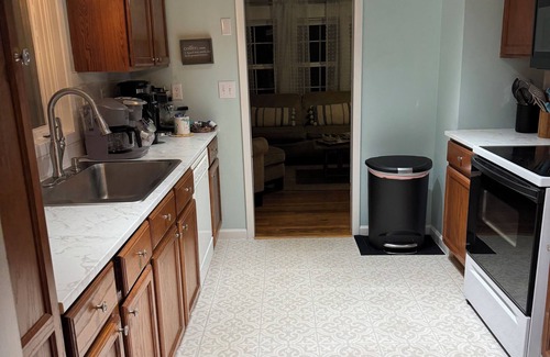 Muskegon Haus | Lake Mich Beaches Peaceful Retreat Fish Hike Duck Lake Disc Golf Fire Pit