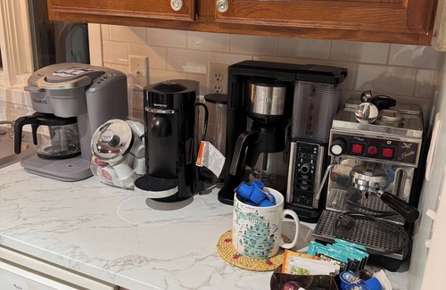 Muskegon Haus | Lake Mich Beaches Peaceful Retreat Fish Hike Duck Lake Disc Golf Fire Pit