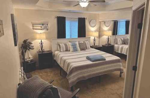 Lake Ozark Haus | Lake Ozark-1bd1ba-hippo Pool, Regalia Resort