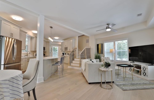 Austell Haus | Lake Retreat Next to Atlanta