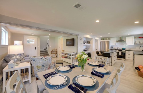 Pierson Hütte | Lake Retreat w/ Fire Pit: Pierson Paradise!