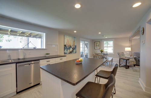 Pierson Hütte | Lake Retreat w/ Fire Pit: Pierson Paradise!