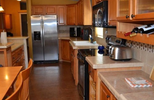 Davenport Haus | Lake Roosevelt Home w/ Beach Access