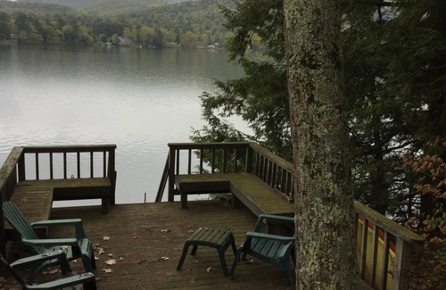 Poultney Hütte | Lake St. Catherine Vermont Camp Rockytop