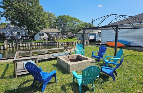 Harrison Haus | Lake St Clair Boathouse