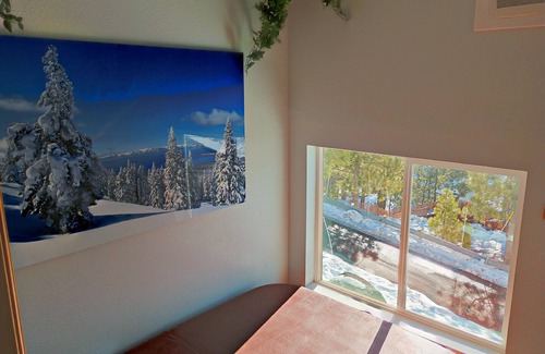 Tahoe Village Haus | Lake Tahoe ist das Beste! Panoramablick auf den See - Eigene Hot Tub in Heavenly Wi / Fi, A / C