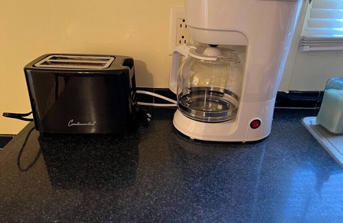 Taylorsville Haus | Lake view double wide home meeting a longer short term rental need in the area.