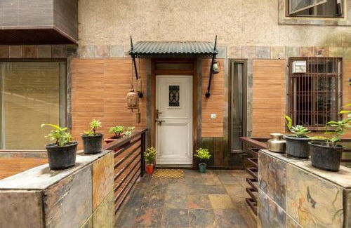 Mallital Haus | Lake View 2BHK close to mall road l Lake Daze