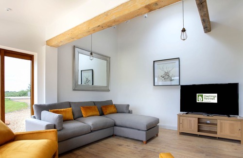 Ashby-de-la-Zouch Haus | Lake View Barn Beautiful 4 bedroomed conversion sleep 9 with use of private lake