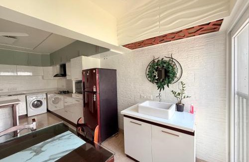 Thiruvananthapuram Wohnung | Lake View Castle