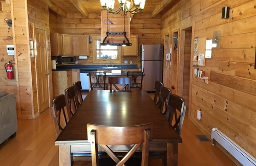 Alpine Lake Skihütte | See-Ansicht-Chalet im alpinen See-Erholungsort