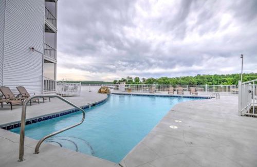 Osage Beach Wohnung | Lake Views and Pool Access Osage Beach Condo