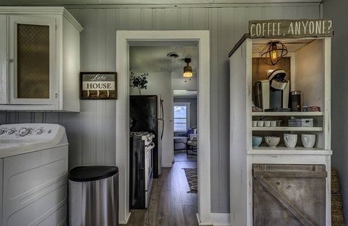 Syracuse Hütte | Lake Wawasee and Lake Papakeechie, Syracuse, IN