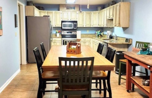 Lineville Haus | Lake Wedowee Pinewood Retreat...Location...Location...Location...