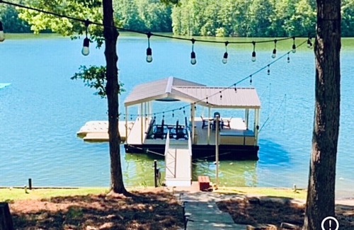 Lineville Haus | Lake Wedowee Pinewood Retreat...Location...Location...Location...