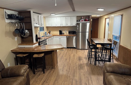 Sevierville Haus | Lakefront! 2 bed, 2 bath with Private Dock