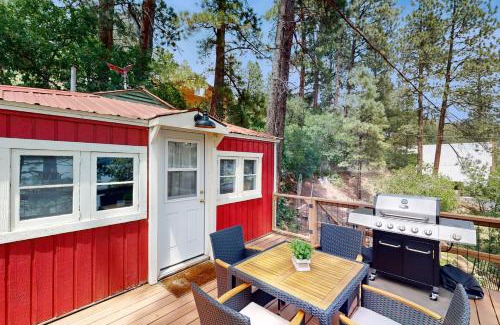 Bayfield Haus | Lakefront Cabin Retreat (Cabins A & B)