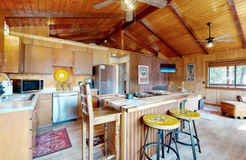 Bayfield Haus | Lakefront Cabin Retreat (Cabins A & B)