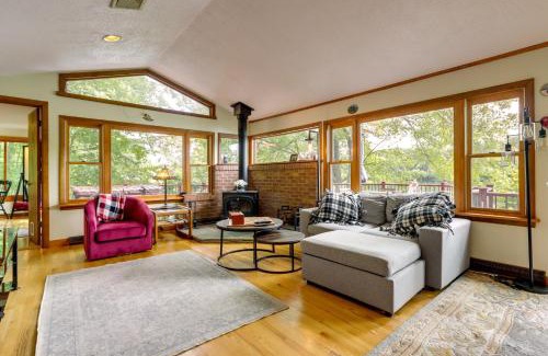 Mansfield Depot Haus | Lakefront Connecticut Retreat Near UConn